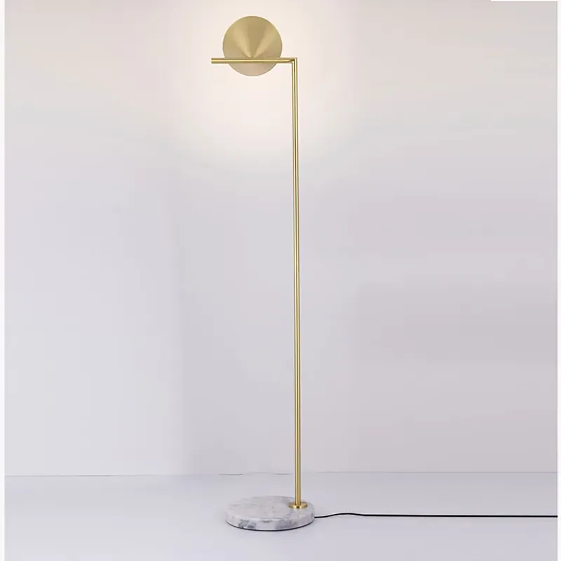 amouraflare-floor-lamp-lifestyle-1.webp