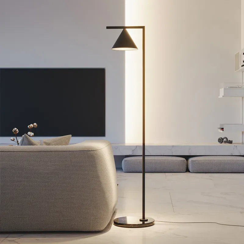 amouraflare-floor-lamp-lifestyle-3.webp