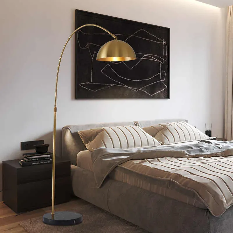 exosgolden-floor-lamp-lifestyle-4.webp