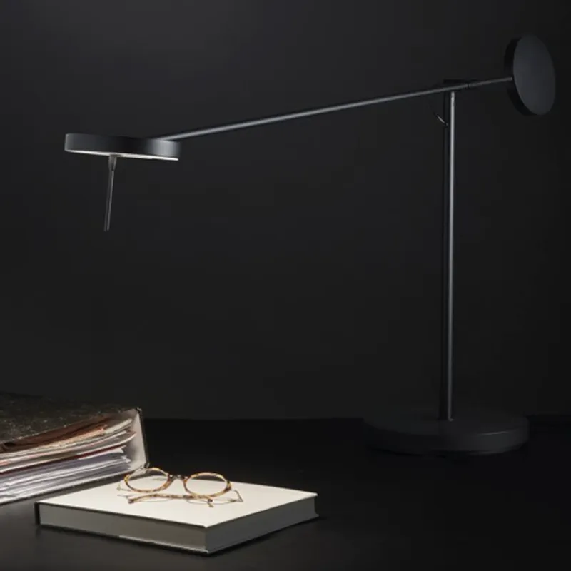 minimalistmarvels-table-lamp-lifestyle-1.webp