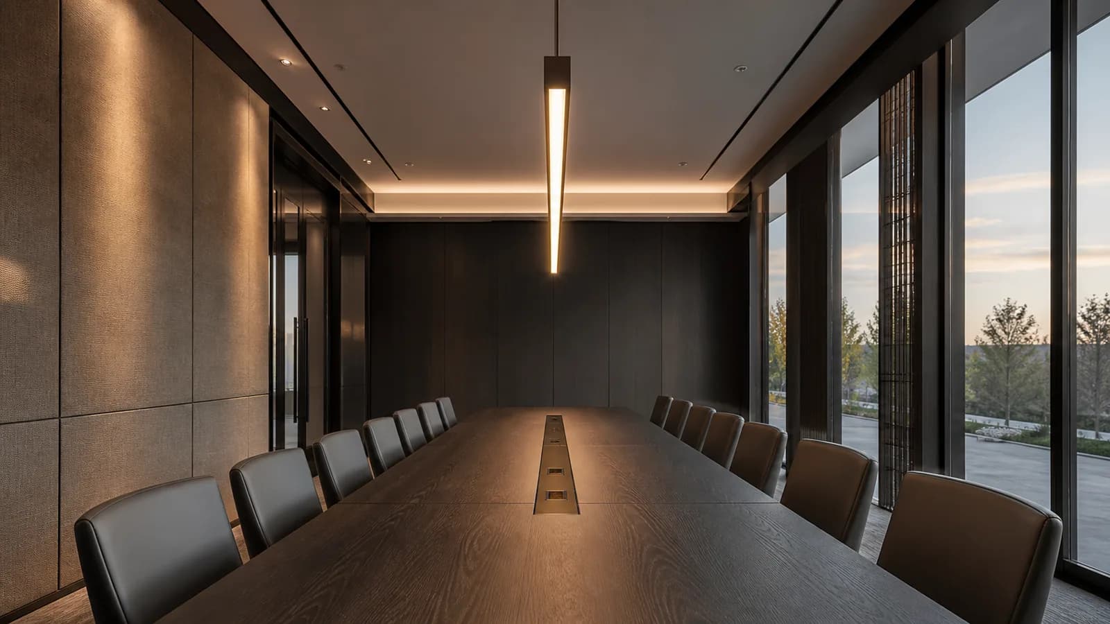 Executive Boardroom. Low-glare architectural pendant · 3000K